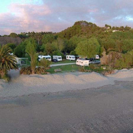 Golden Bay Holiday Park Onekaka Eksteriør billede